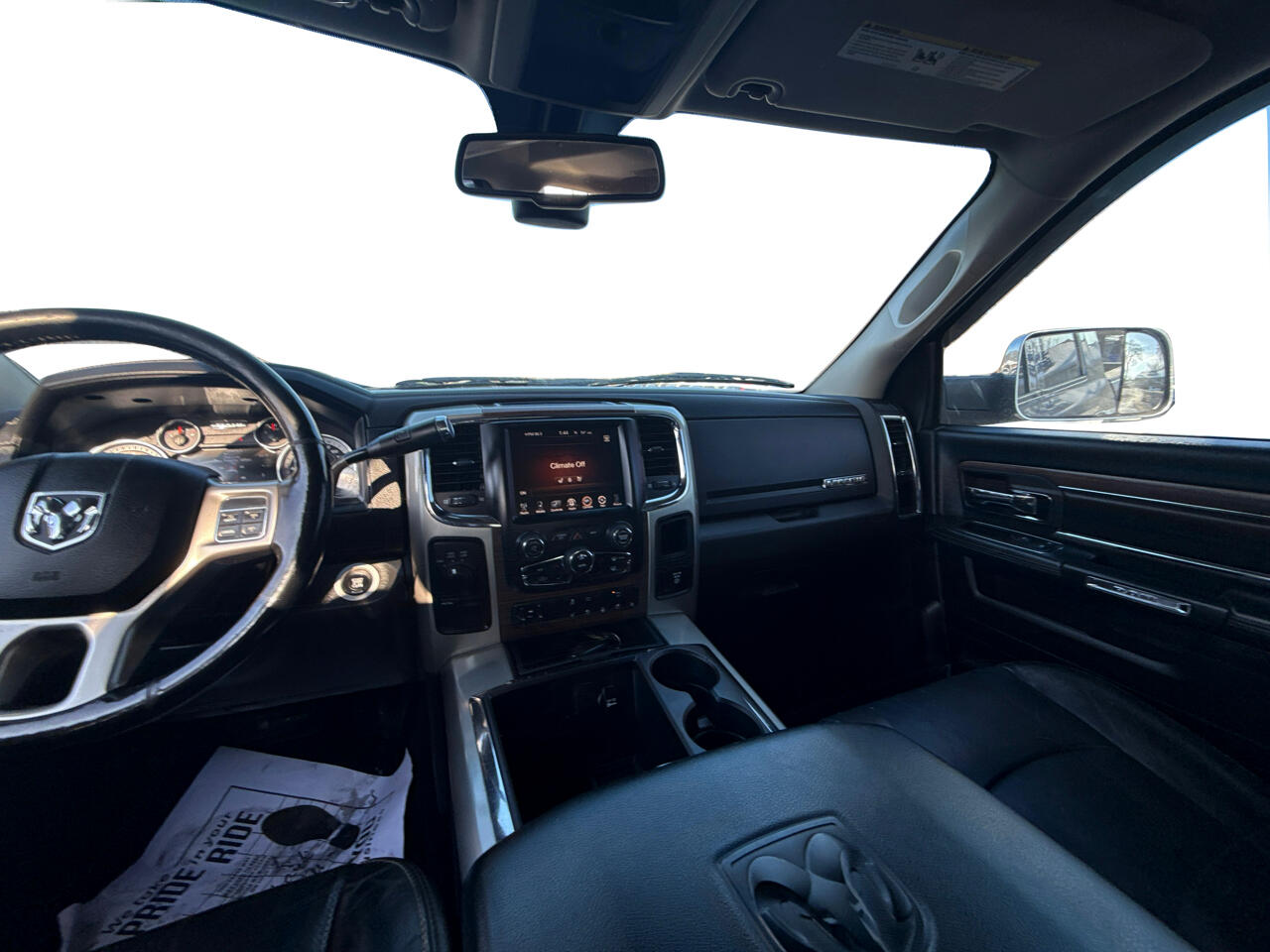 RAM 2500 Laramie Mega Cab 4WD 2015