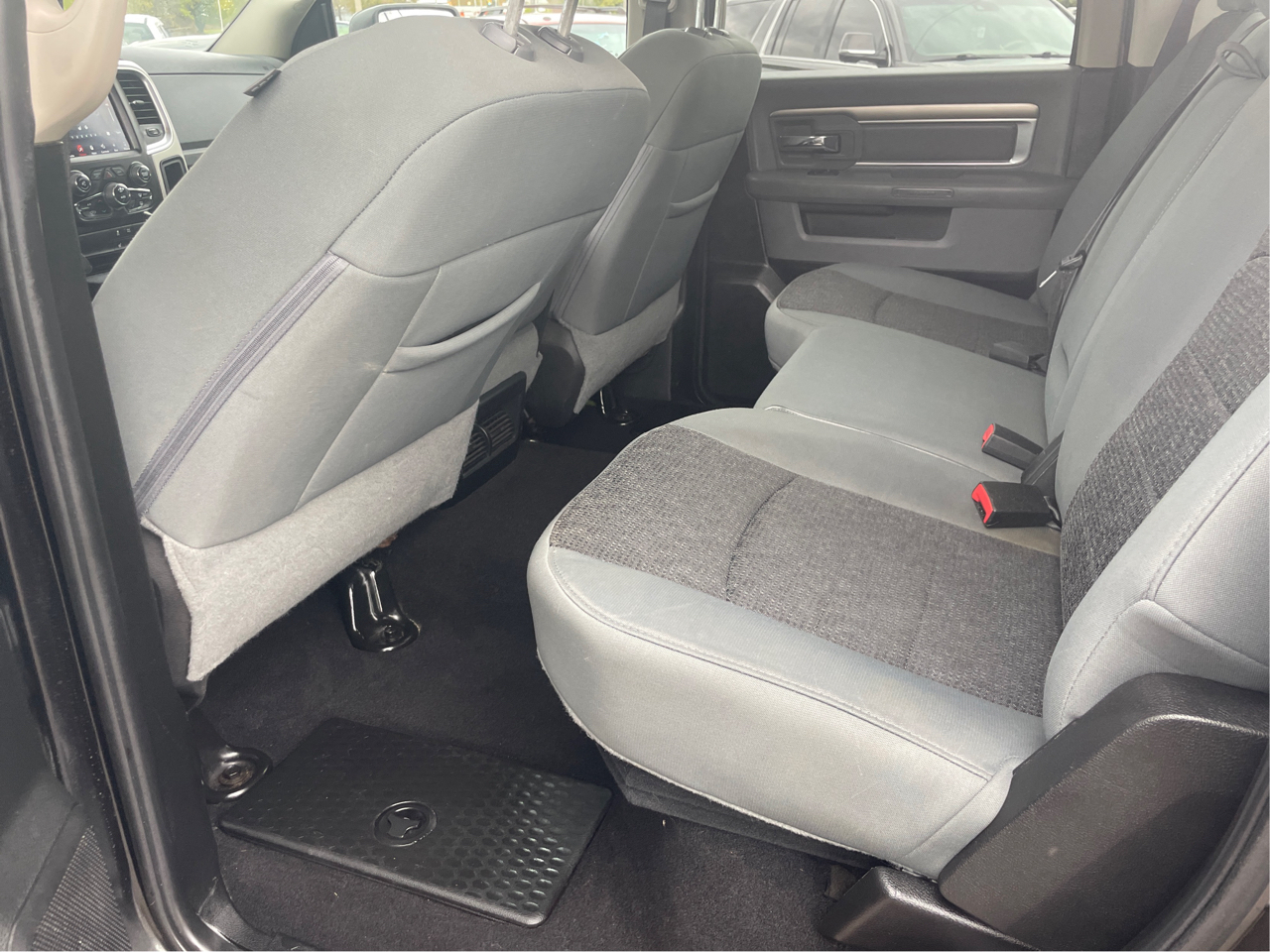 RAM 1500 Classic Tradesman Crew Cab SWB 4WD 2019