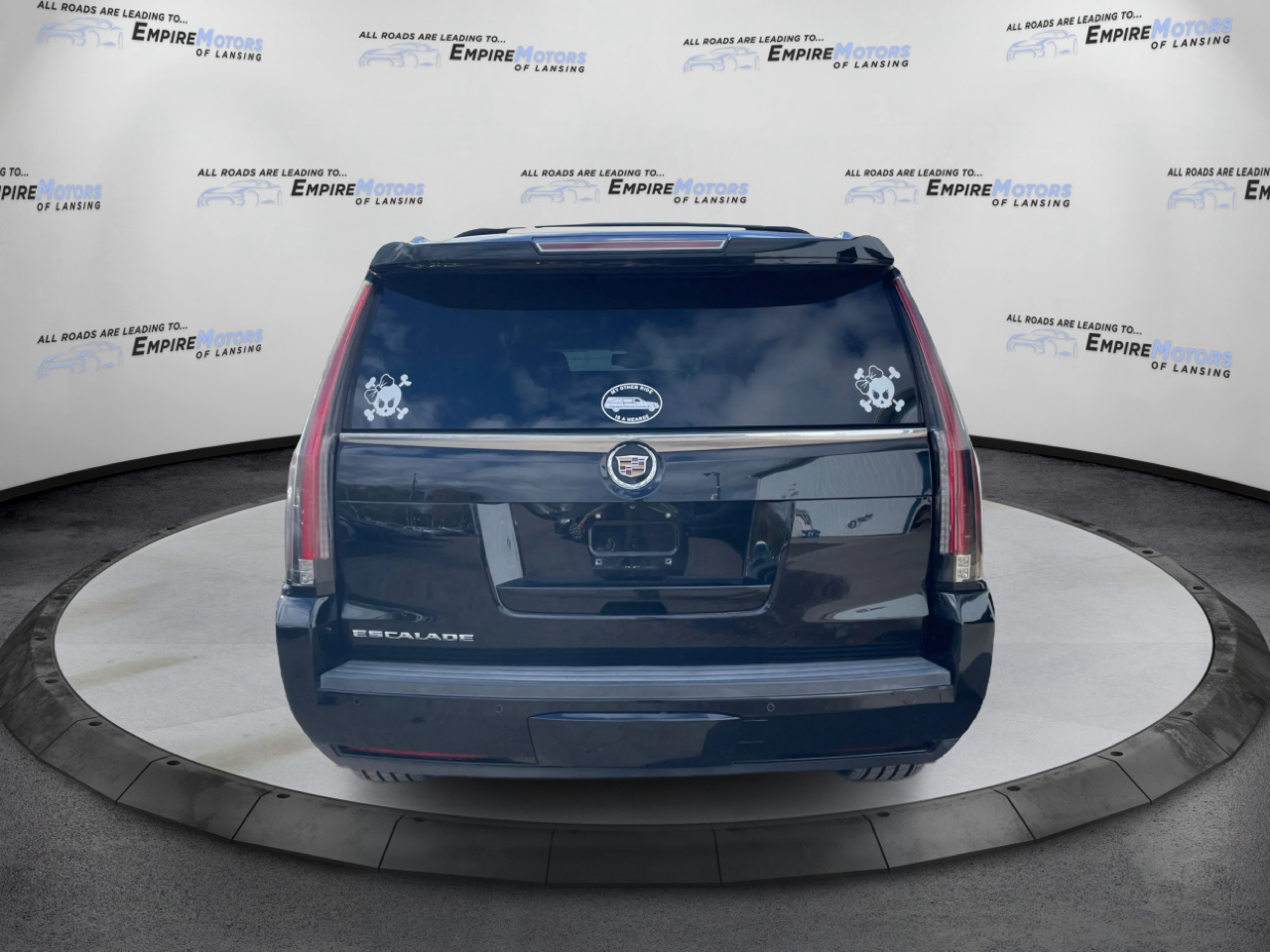 Cadillac Escalade Luxury 4WD 2015