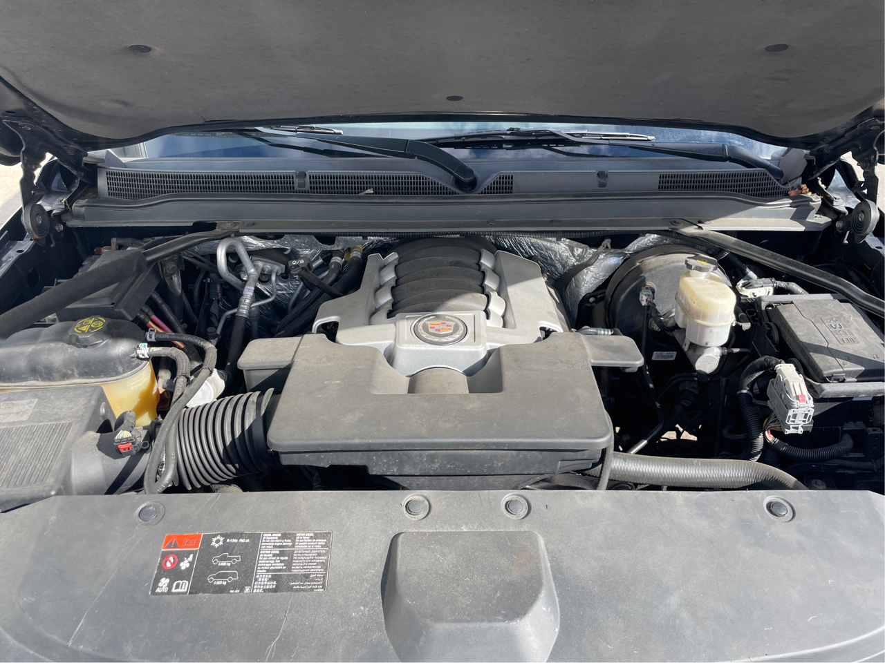 Cadillac Escalade Luxury 4WD 2015