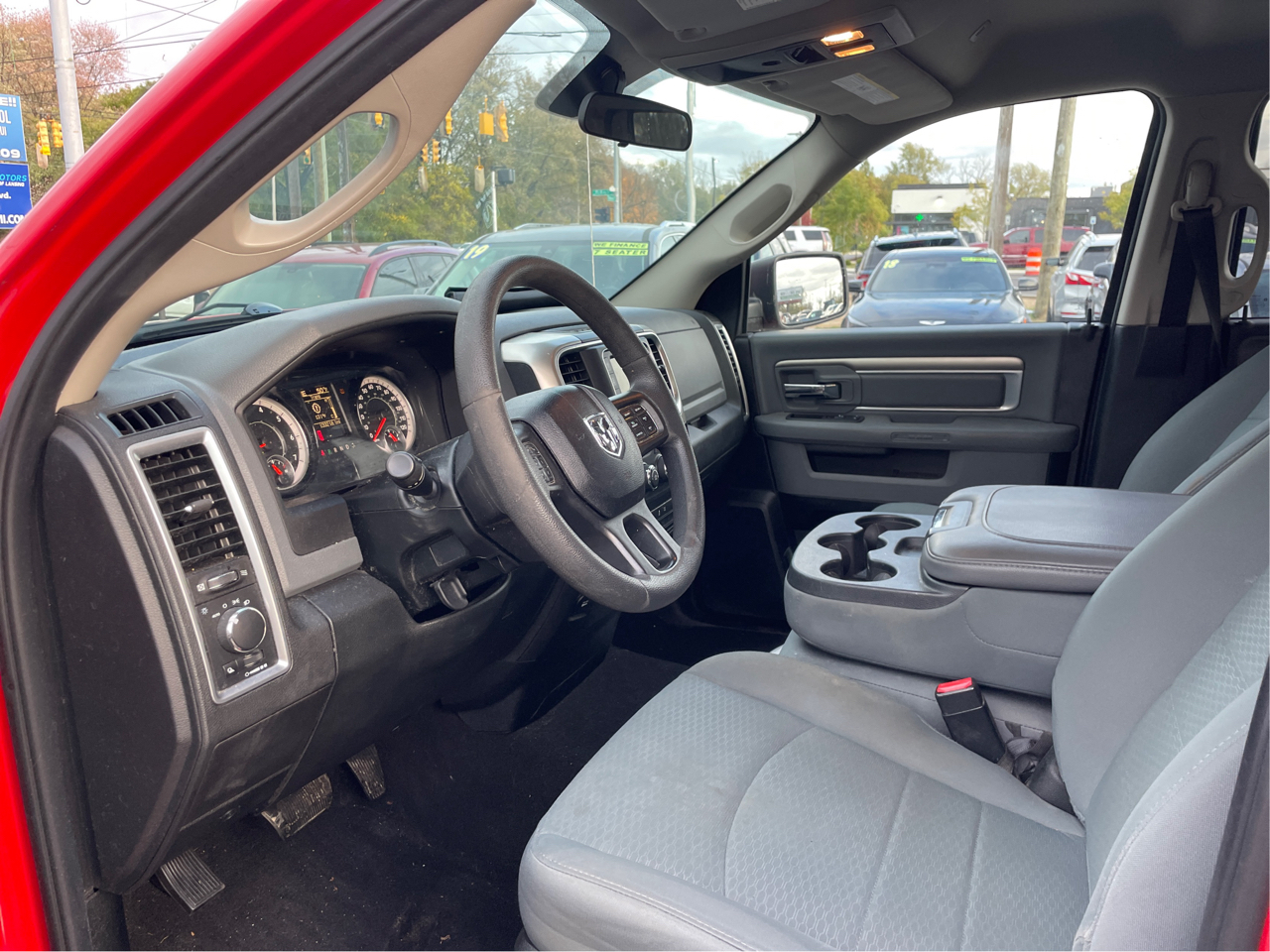 RAM 1500 SLT Quad Cab 4WD 2018