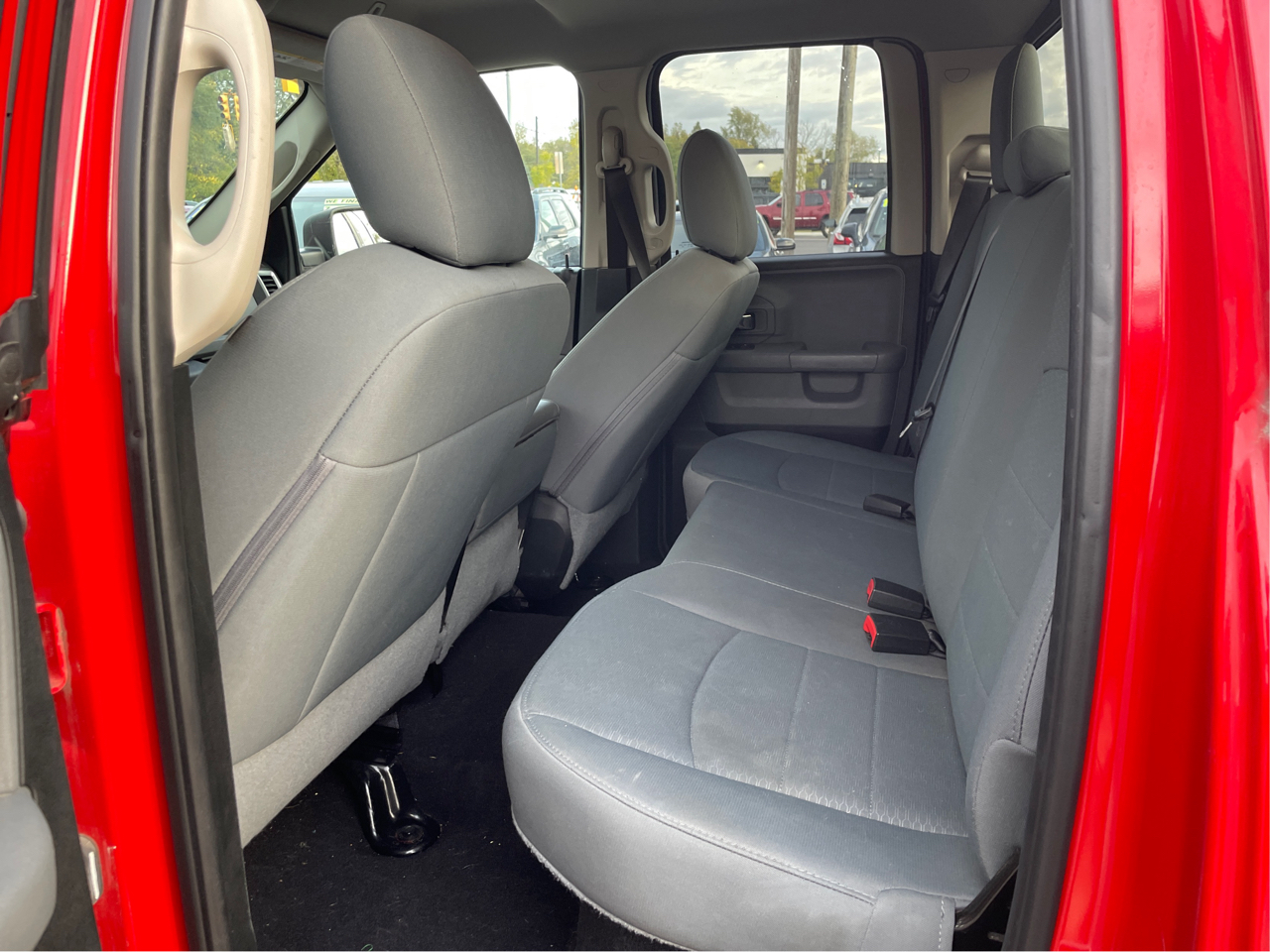 RAM 1500 SLT Quad Cab 4WD 2018