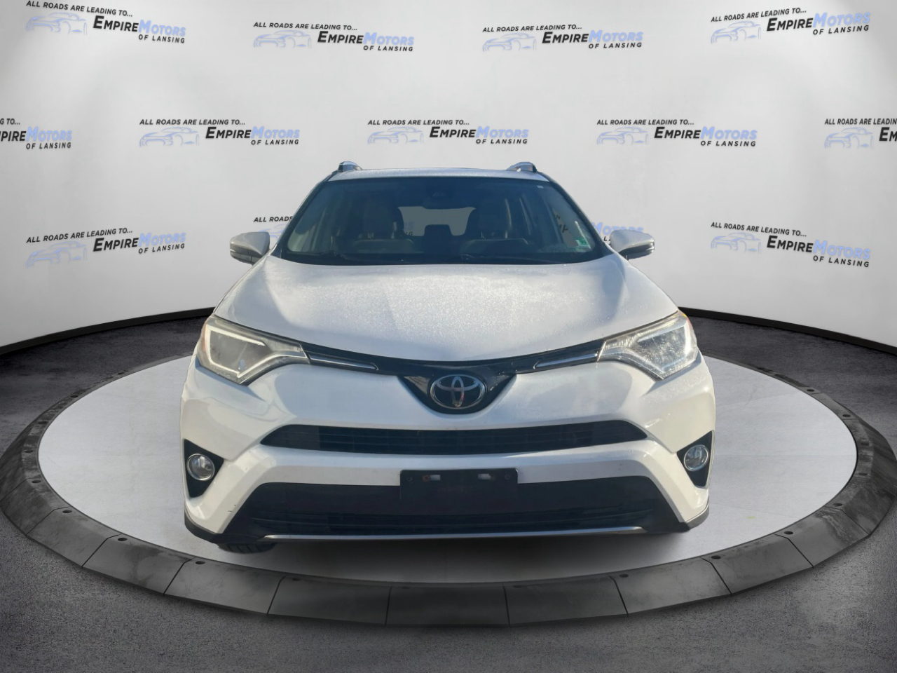 Toyota RAV4 XLE AWD 2018