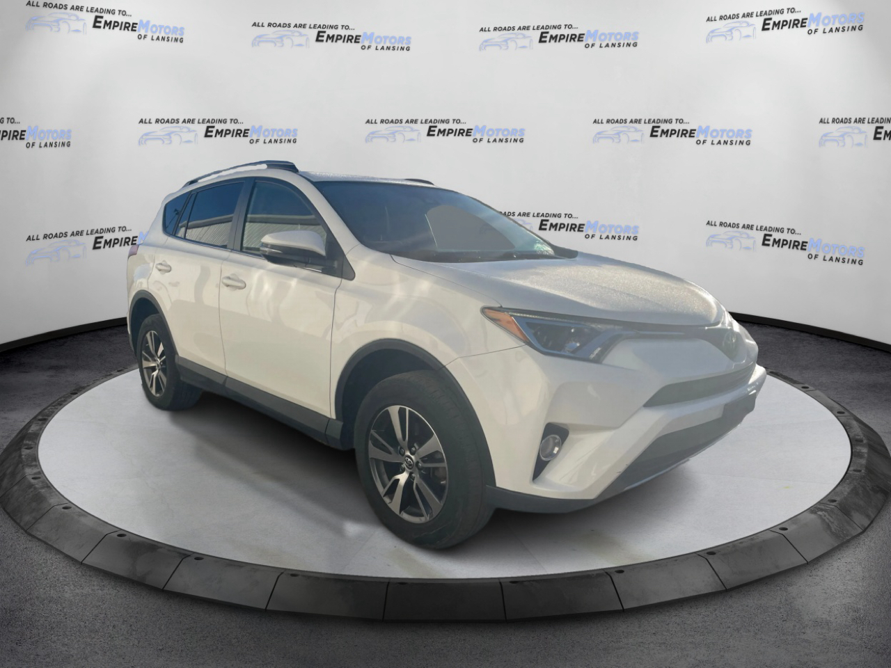 Toyota RAV4 XLE AWD 2018