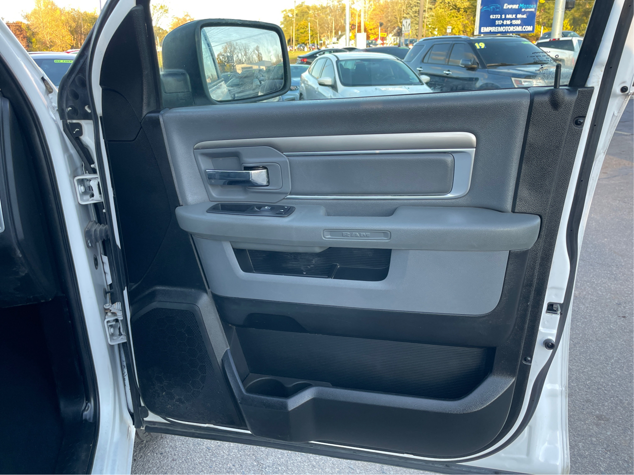 RAM 1500 Classic Tradesman Crew Cab LWB 4WD 2019