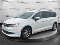 2020 Chrysler Voyager 