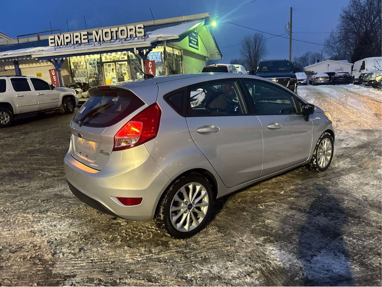 Ford Fiesta SE Hatchback 2014