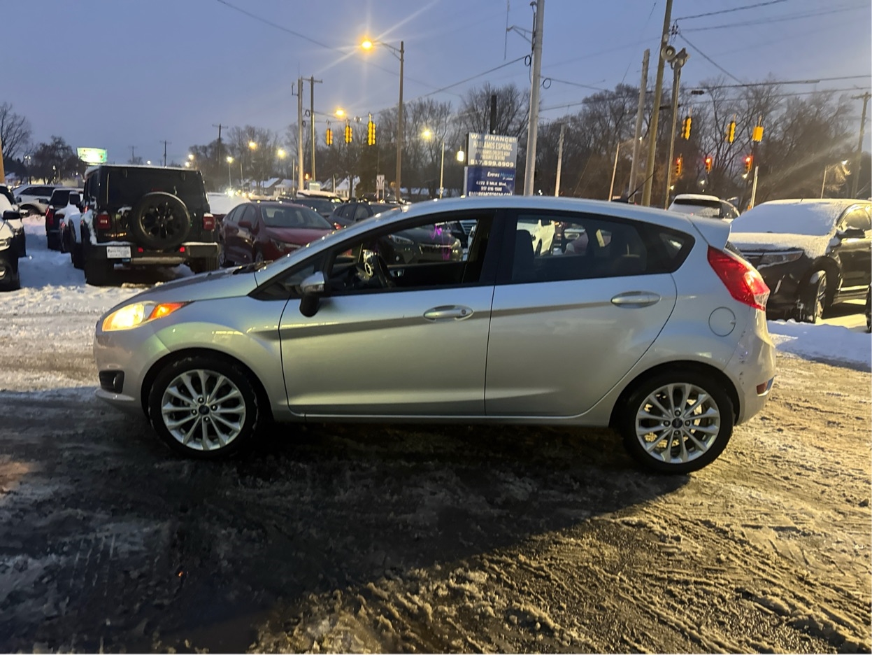 Ford Fiesta SE Hatchback 2014