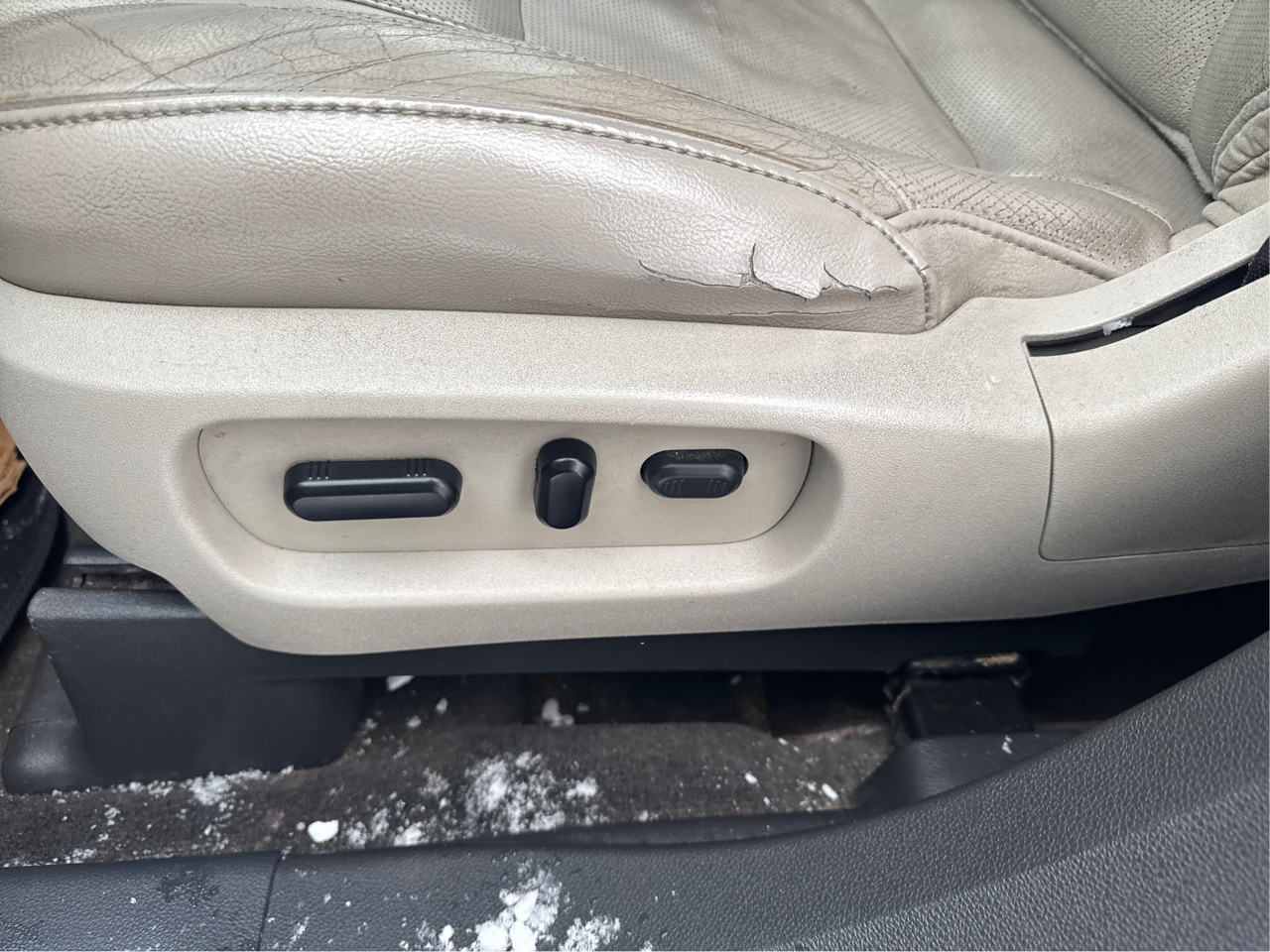 Ford Explorer Limited 4WD 2012