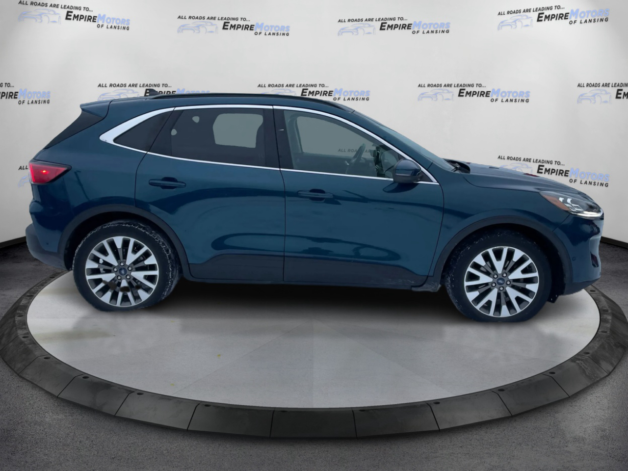 Ford Escape Hybrid Titanium AWD 2020