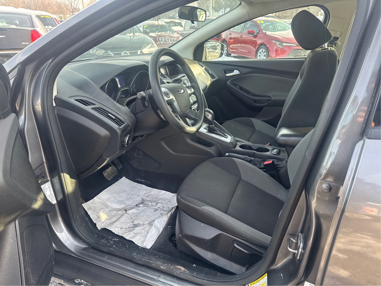 Ford Focus SE Sedan 2013