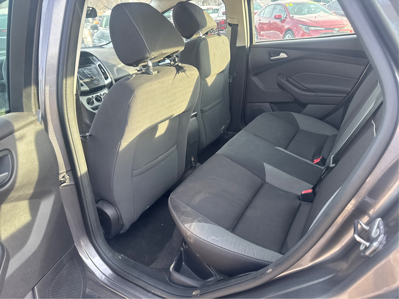 Ford Focus SE Sedan 2013