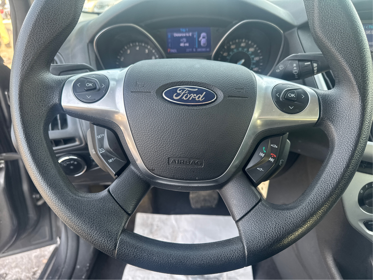 Ford Focus SE Sedan 2013