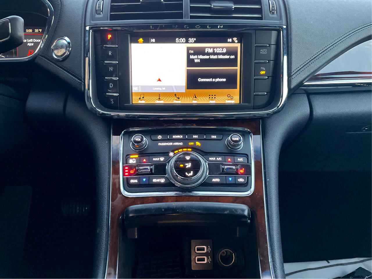 Lincoln Continental Select 2019