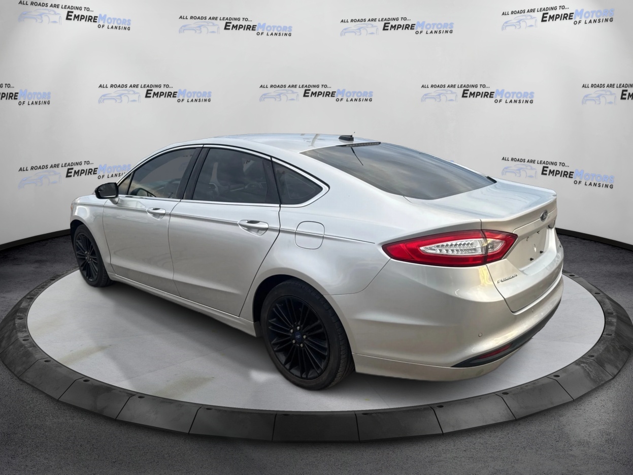 Ford Fusion SE 2015