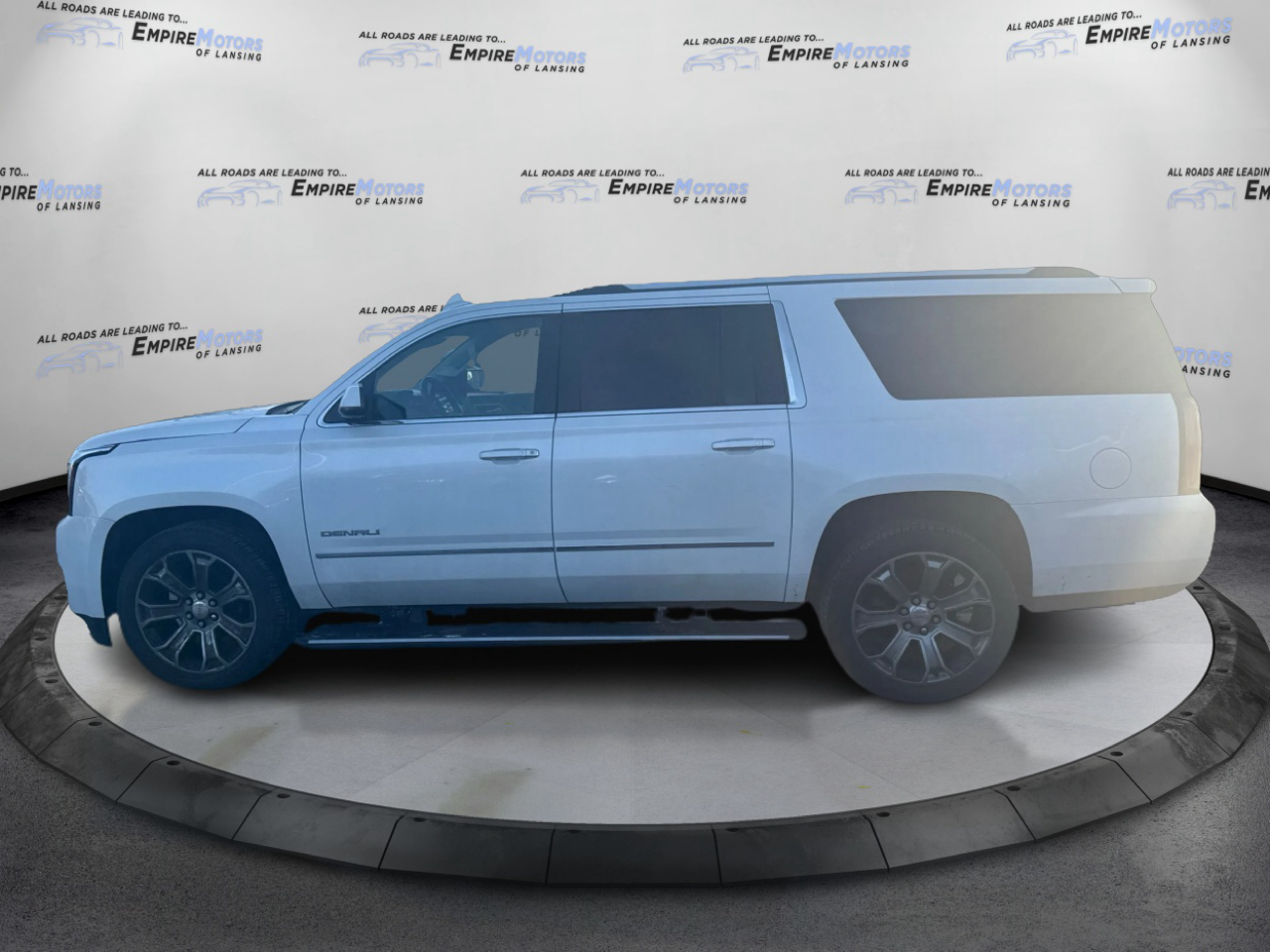 GMC Yukon XL Denali 4WD 2017