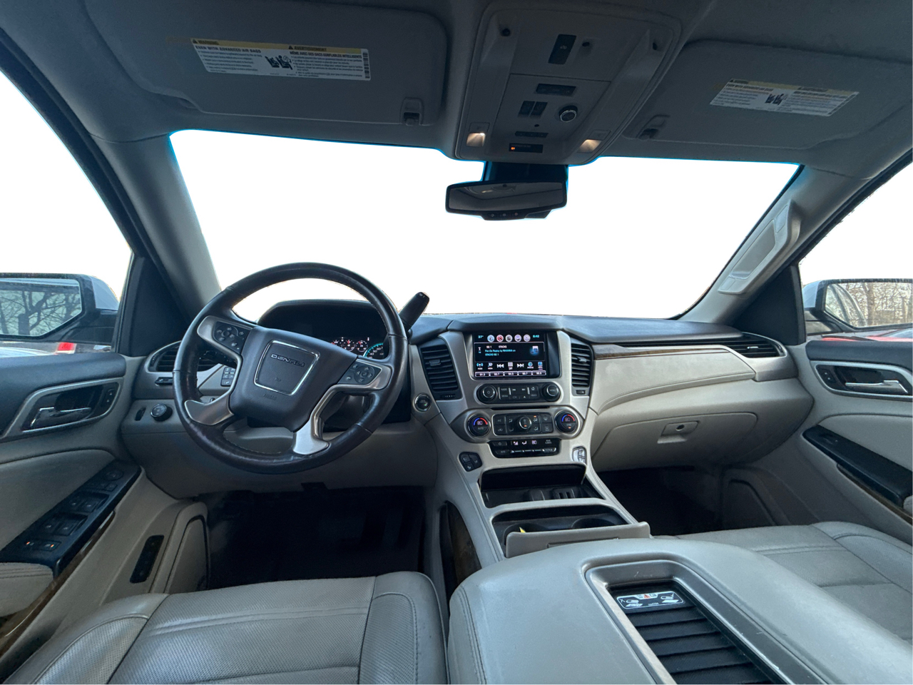 GMC Yukon XL Denali 4WD 2017