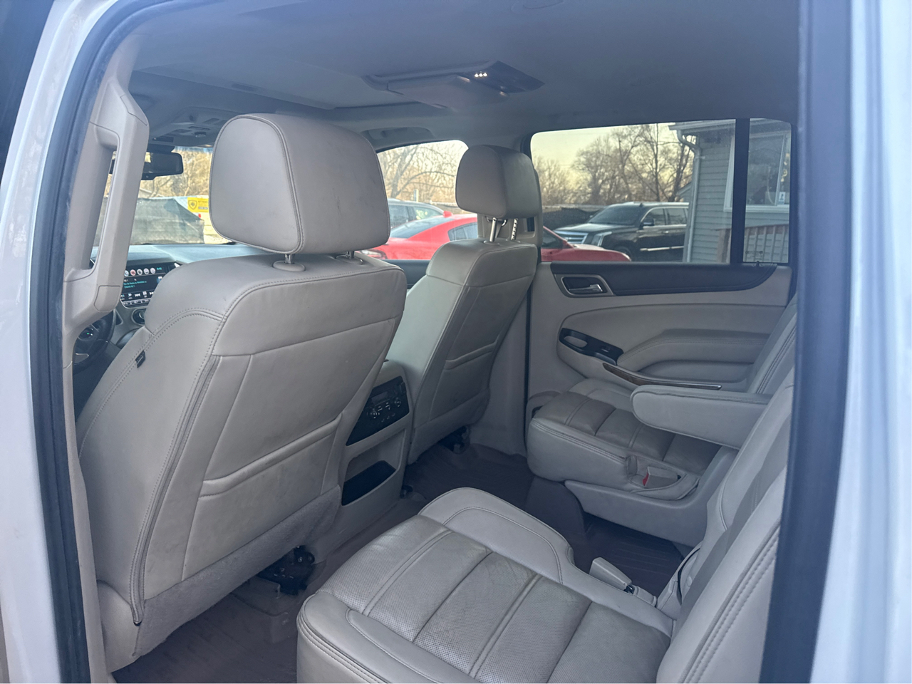 GMC Yukon XL Denali 4WD 2017