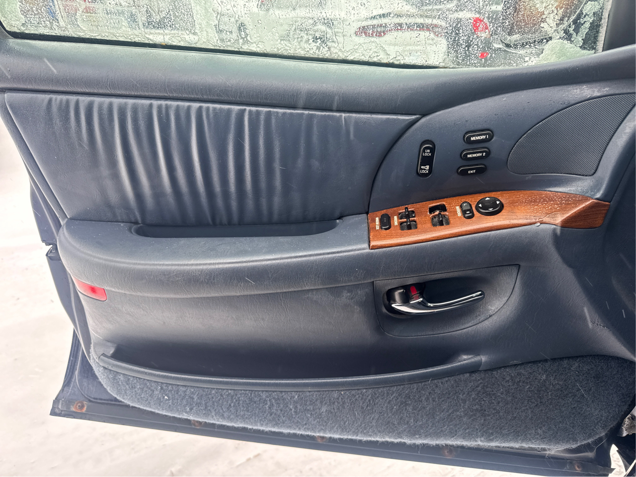 Buick Park Avenue Base 1999