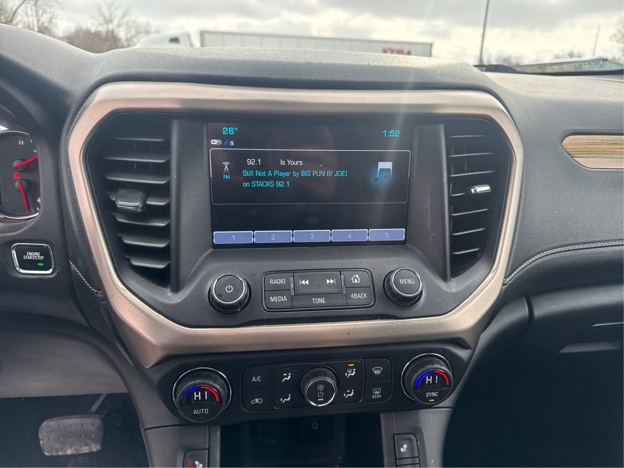 GMC Acadia Denali AWD 2018