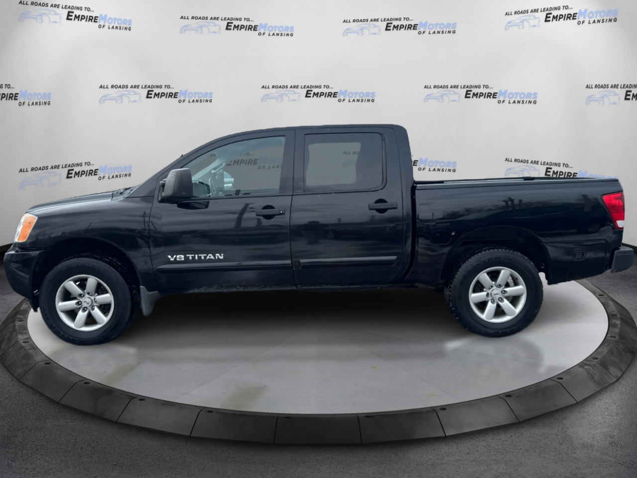 Nissan Titan PRO-4X Crew Cab 4WD SWB 2015