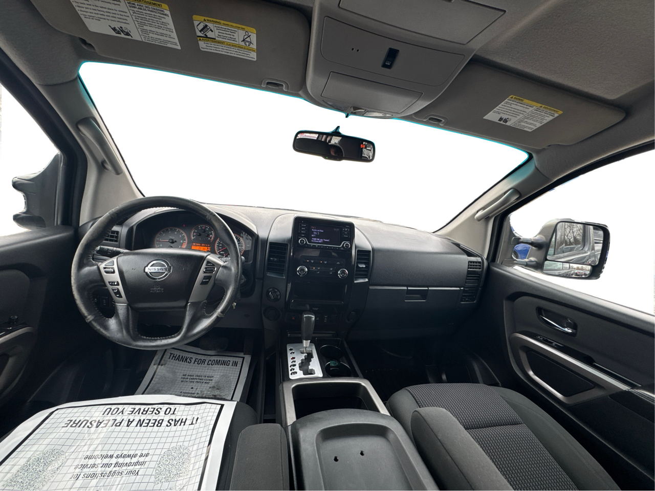 Nissan Titan PRO-4X Crew Cab 4WD SWB 2015