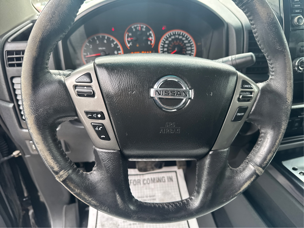Nissan Titan PRO-4X Crew Cab 4WD SWB 2015