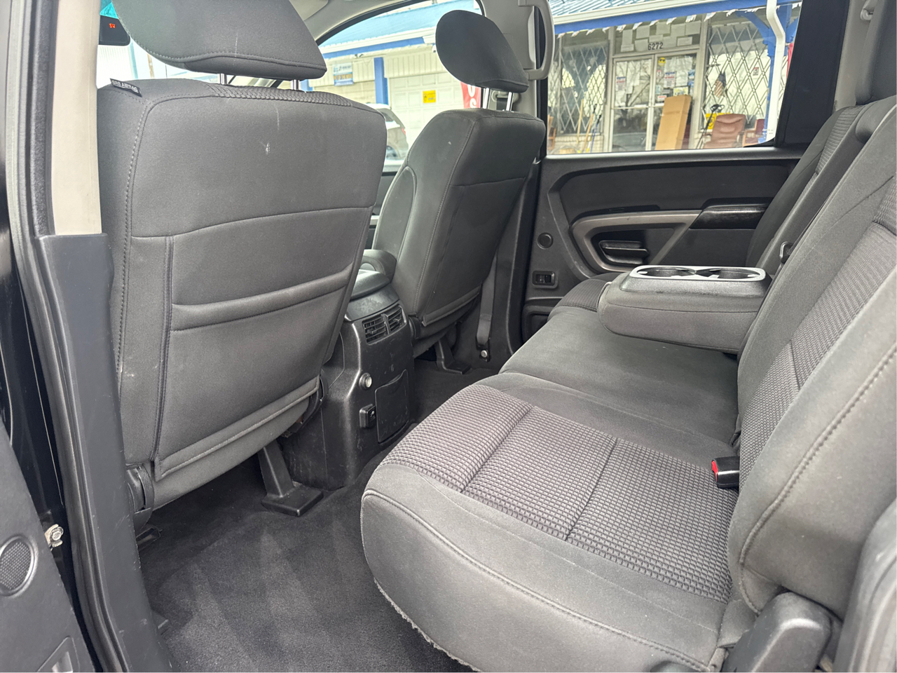 Nissan Titan PRO-4X Crew Cab 4WD SWB 2015