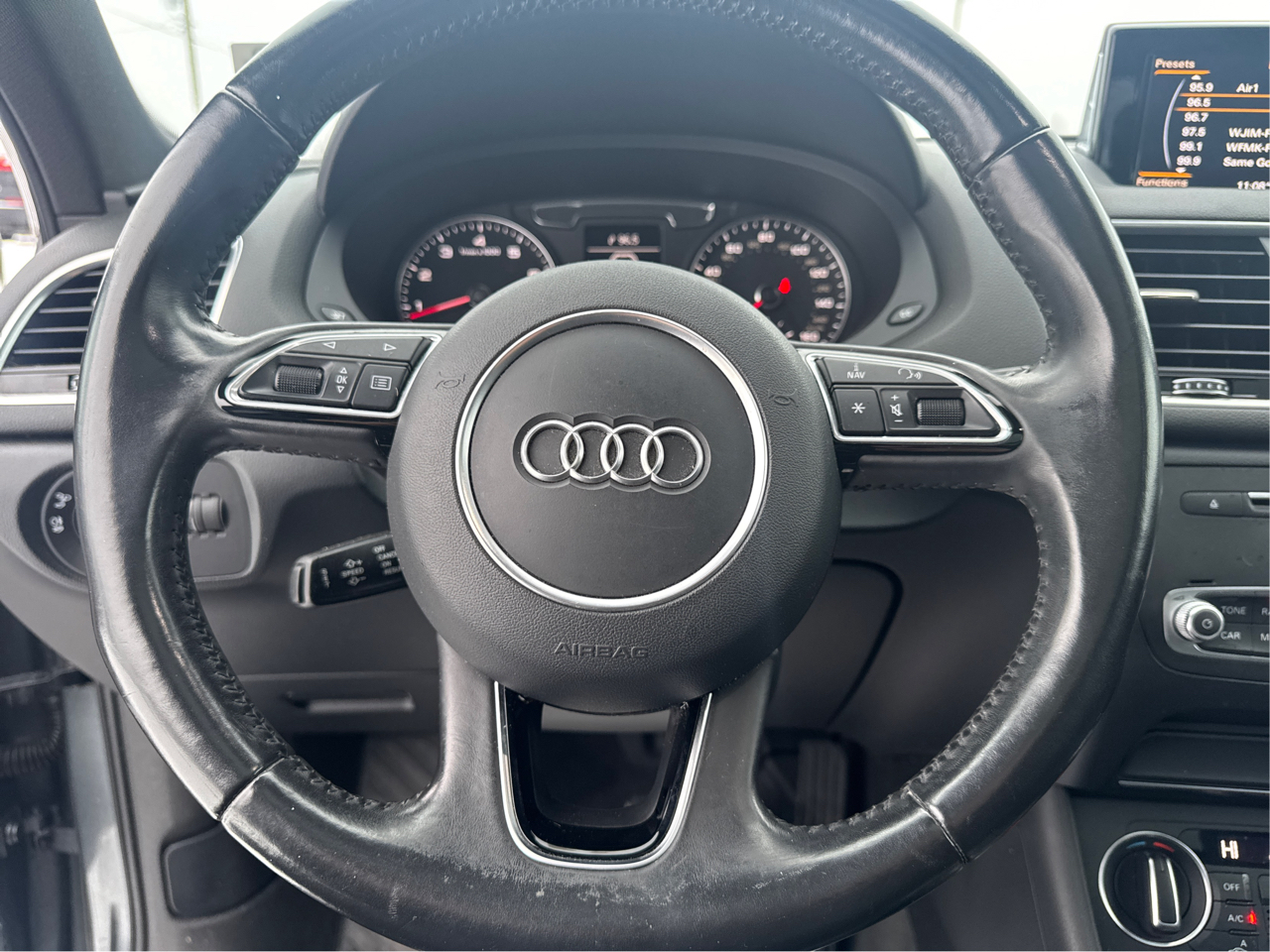 Audi Q3 2.0T quattro Premium Plus 2016
