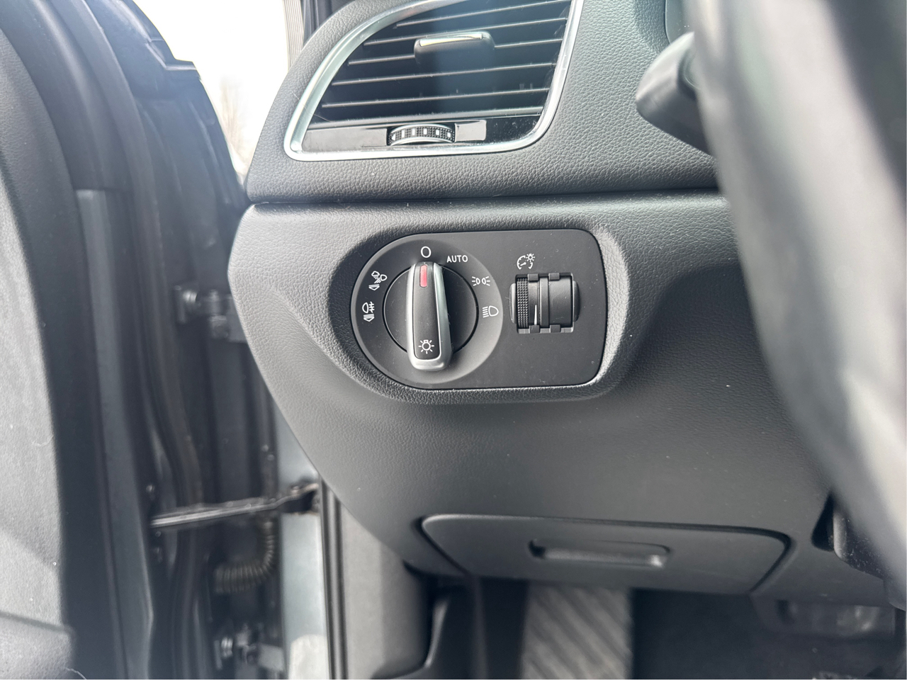 Audi Q3 2.0T quattro Premium Plus 2016