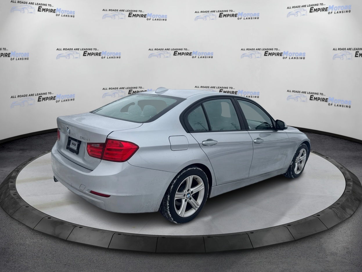 BMW 3-Series 328i xDrive Sedan 2013