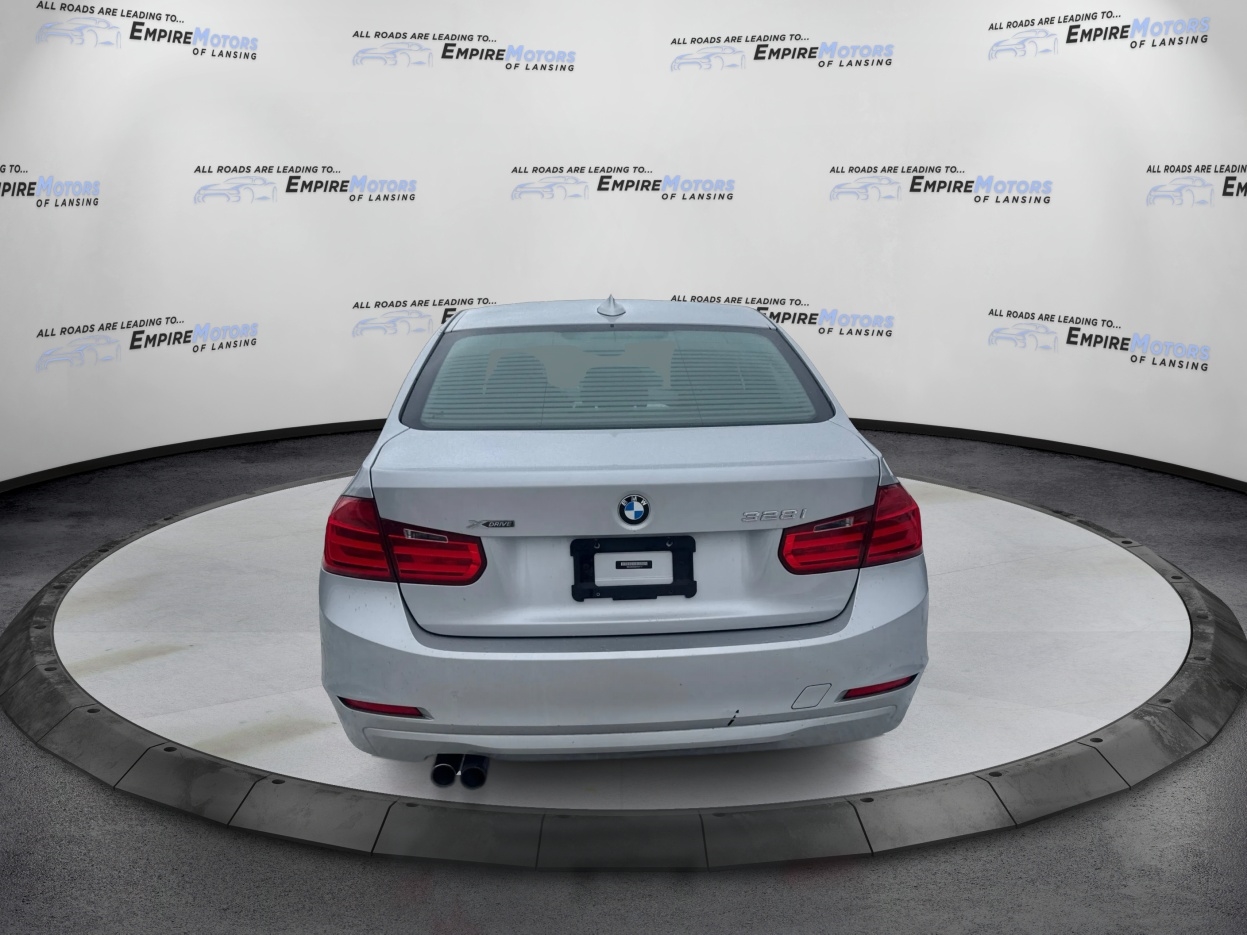 BMW 3-Series 328i xDrive Sedan 2013