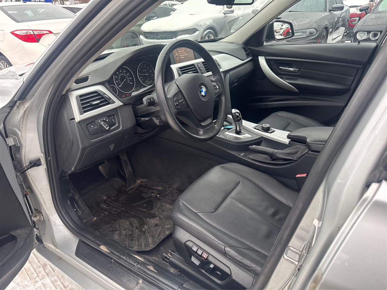 BMW 3-Series 328i xDrive Sedan 2013
