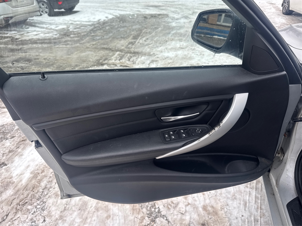 BMW 3-Series 328i xDrive Sedan 2013