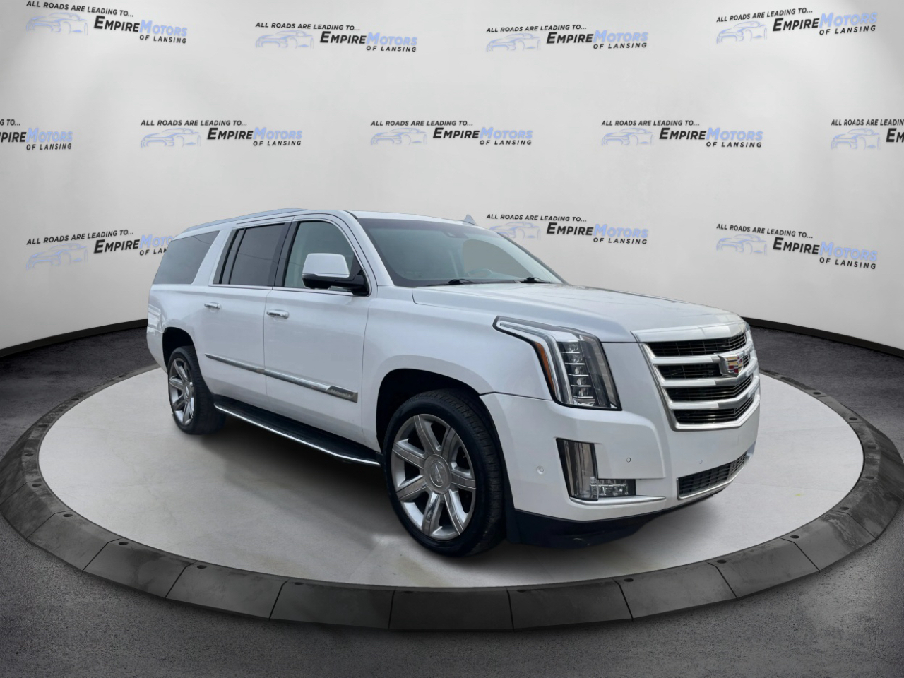 Cadillac Escalade ESV Luxury 4WD 2017
