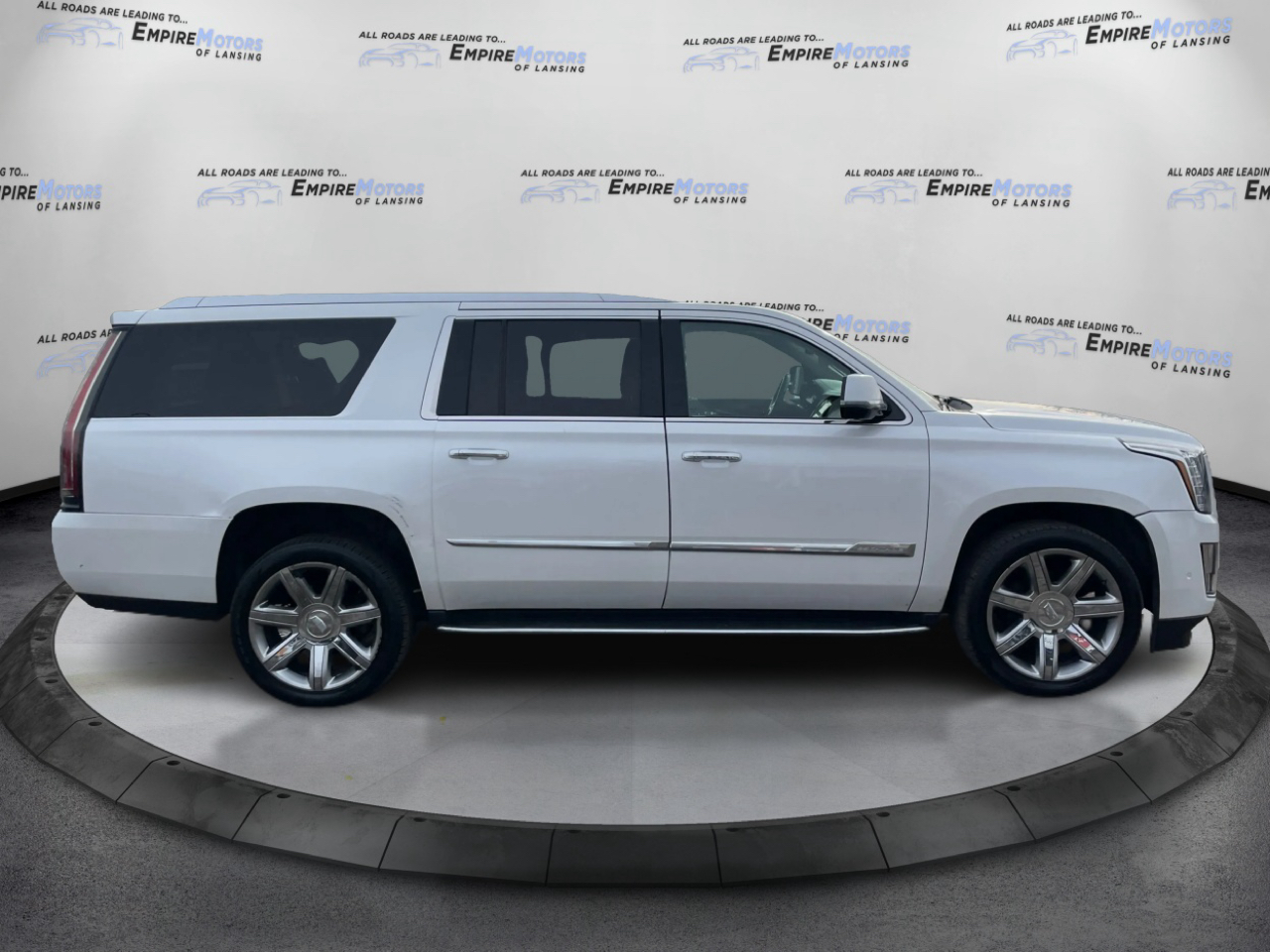 Cadillac Escalade ESV Luxury 4WD 2017