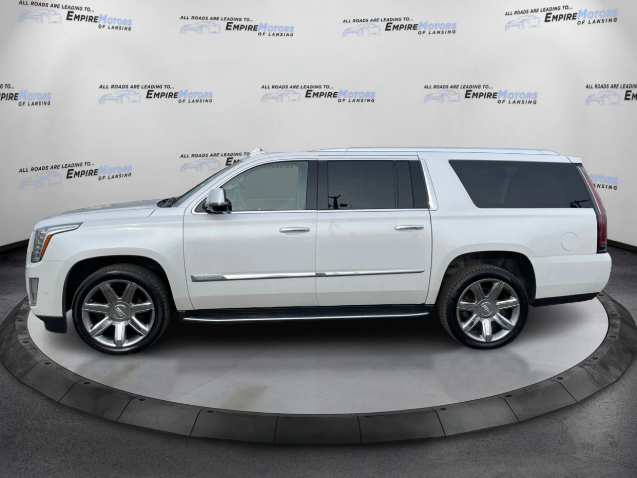 Cadillac Escalade ESV Luxury 4WD 2017