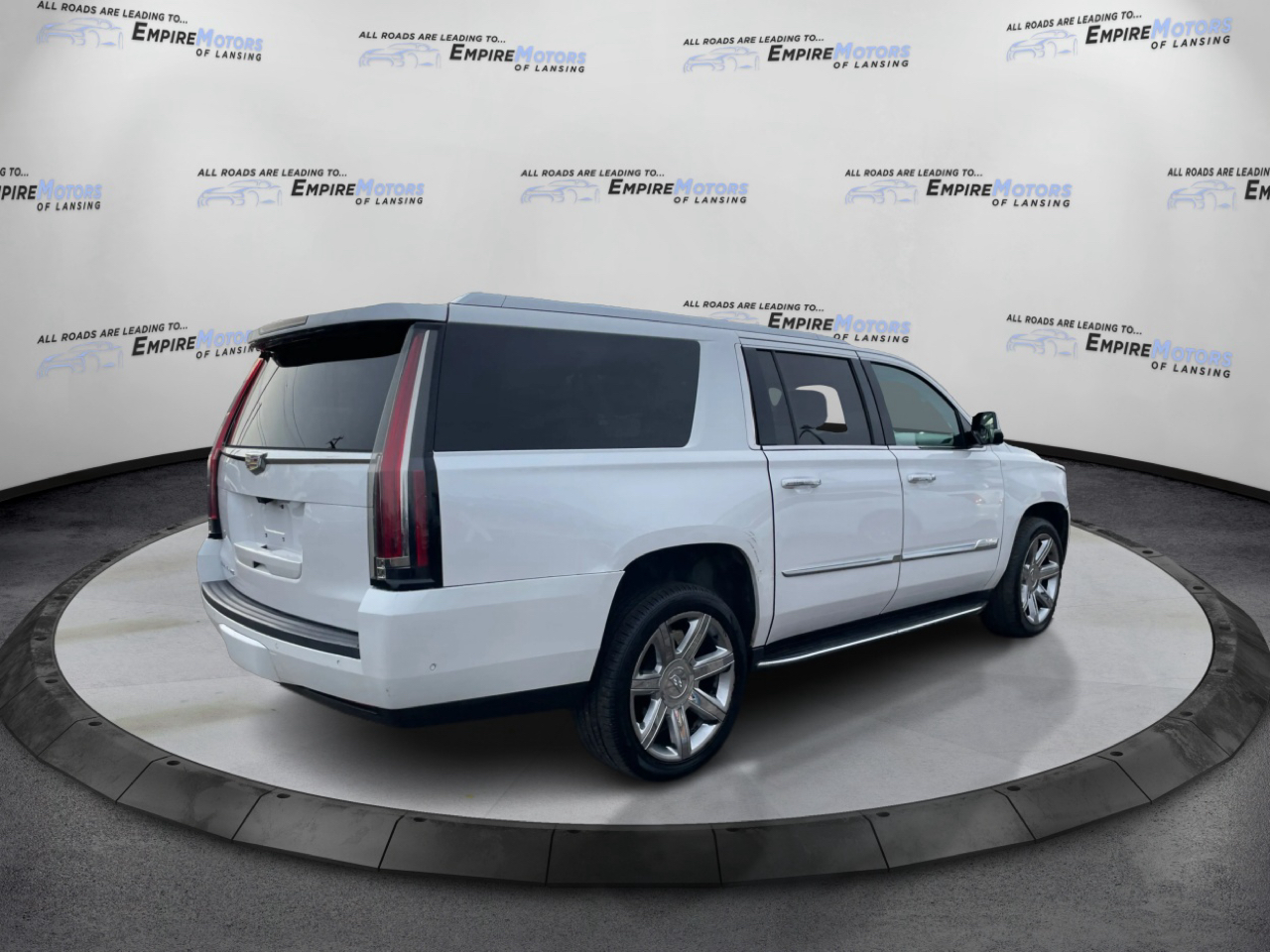 Cadillac Escalade ESV Luxury 4WD 2017