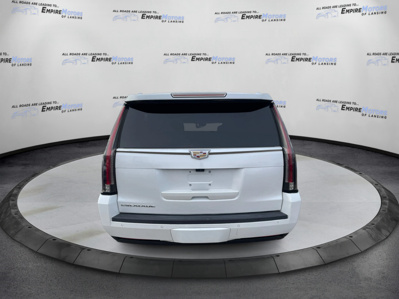 Cadillac Escalade ESV Luxury 4WD 2017