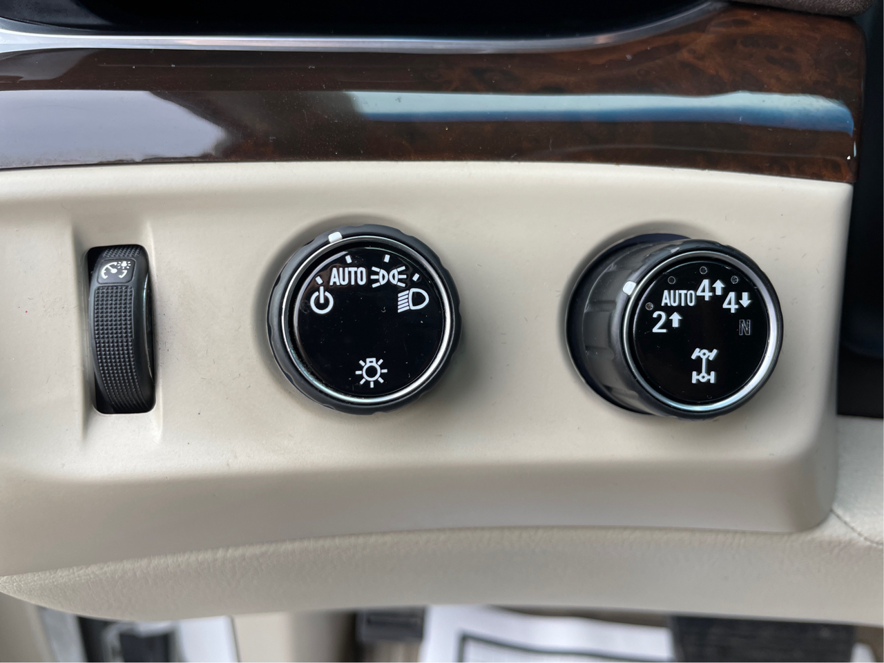 Cadillac Escalade ESV Luxury 4WD 2017