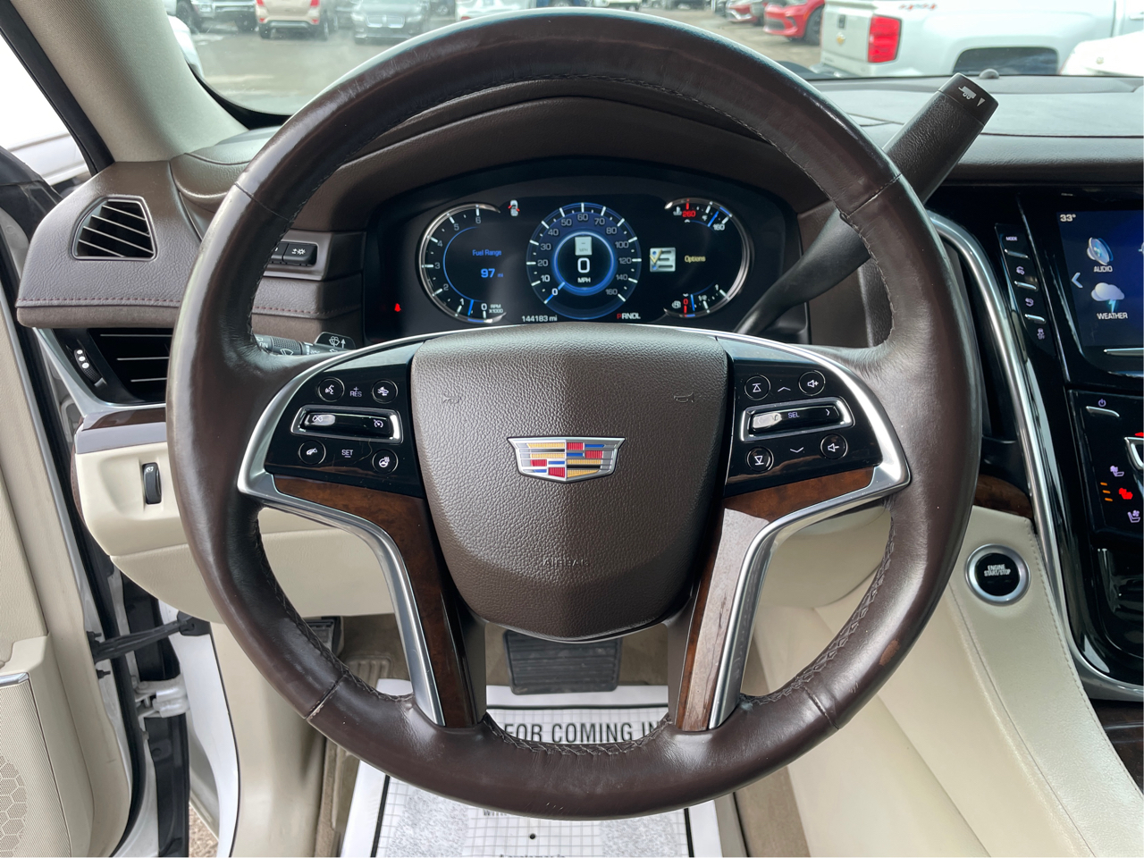 Cadillac Escalade ESV Luxury 4WD 2017