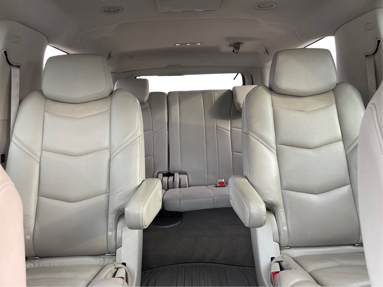 Cadillac Escalade ESV Luxury 4WD 2017