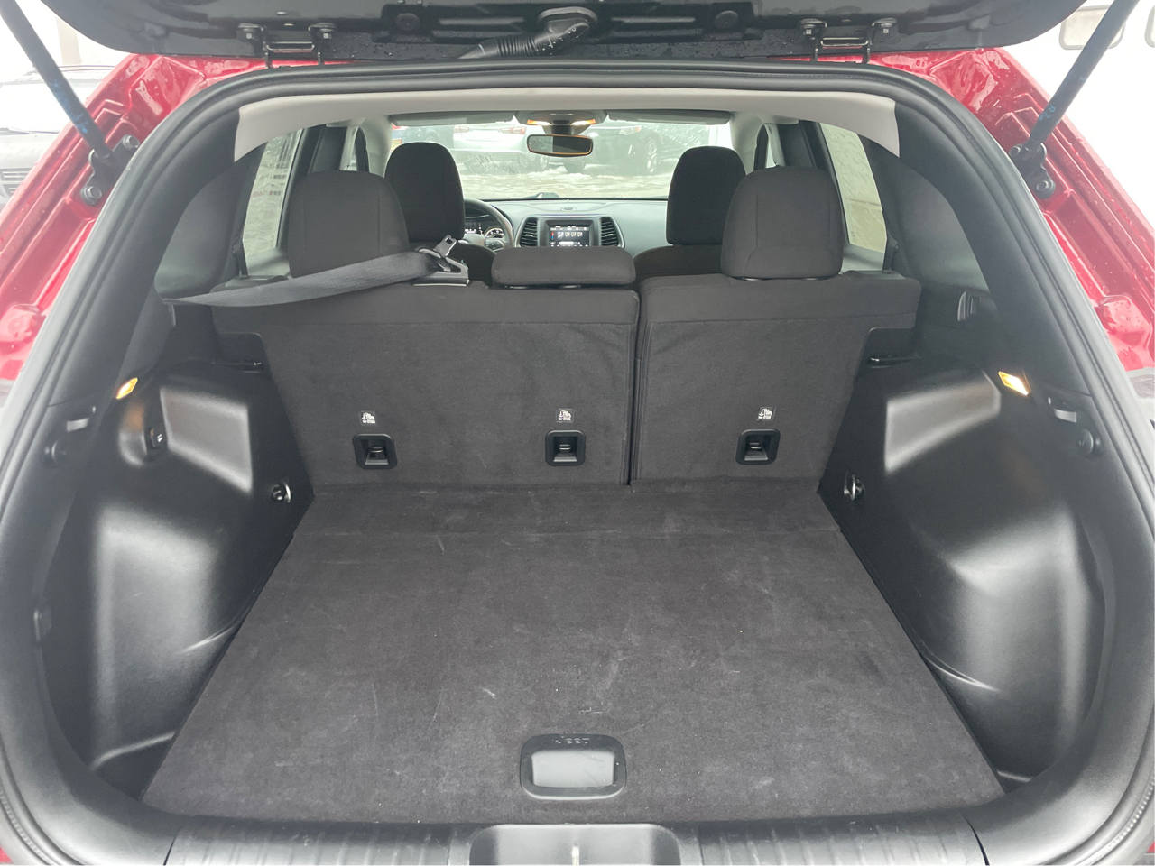 Jeep Cherokee Latitude FWD 2021