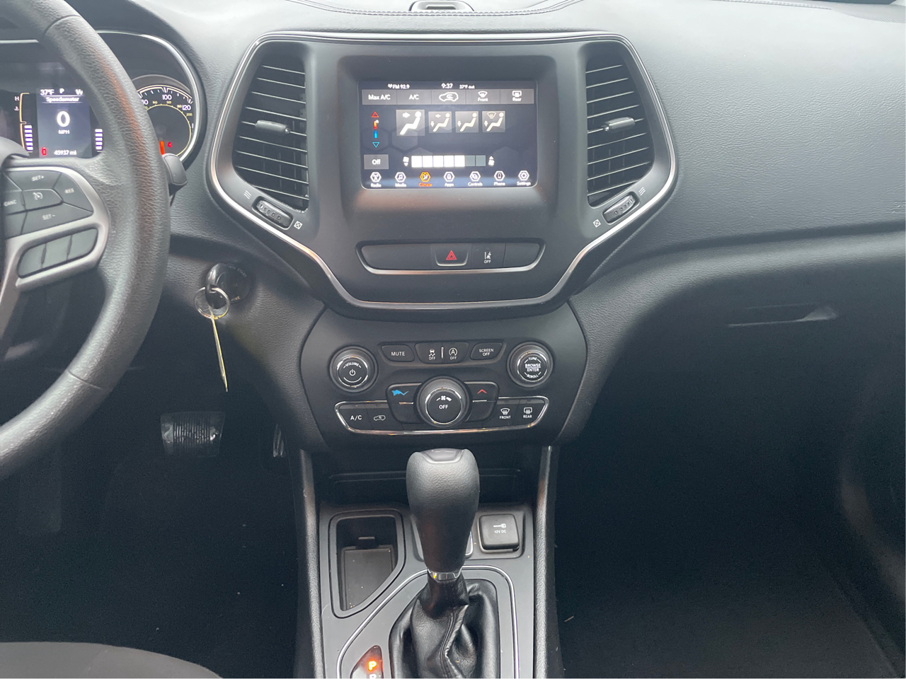 Jeep Cherokee Latitude FWD 2021