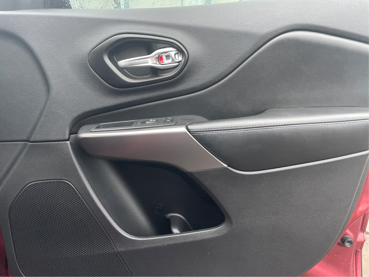 Jeep Cherokee Latitude FWD 2021