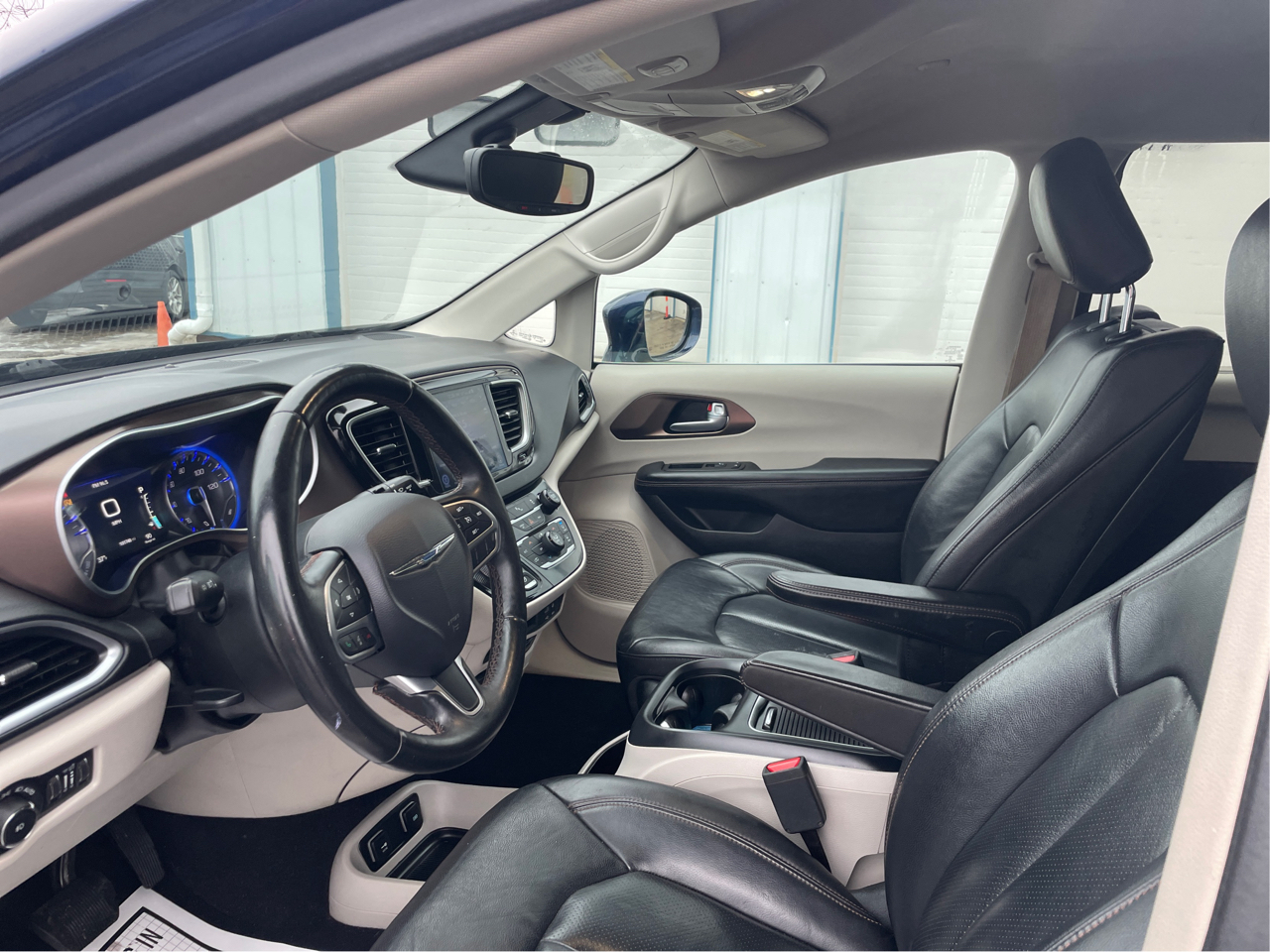 Chrysler Pacifica Touring-L Plus 2017