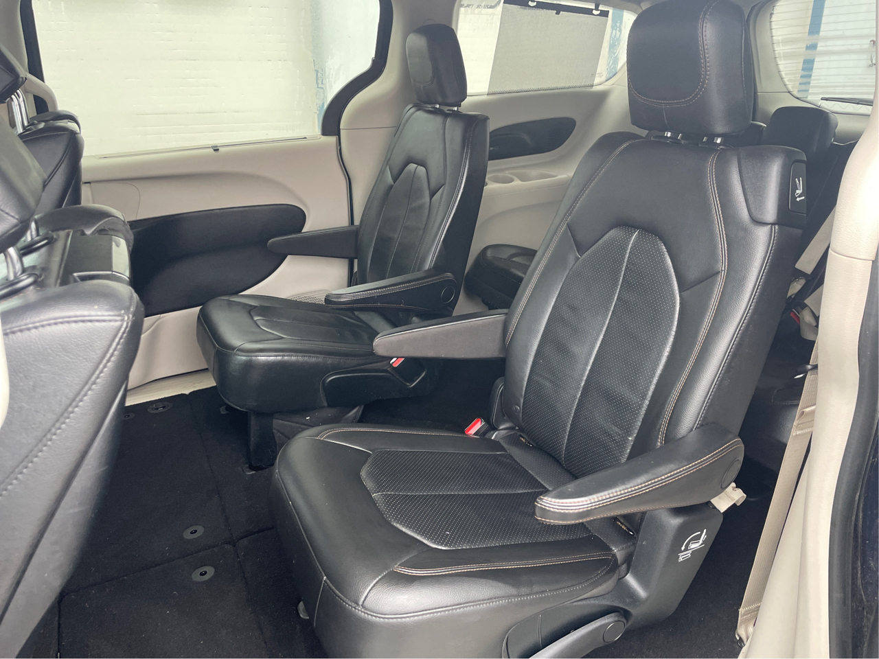 Chrysler Pacifica Touring-L Plus 2017
