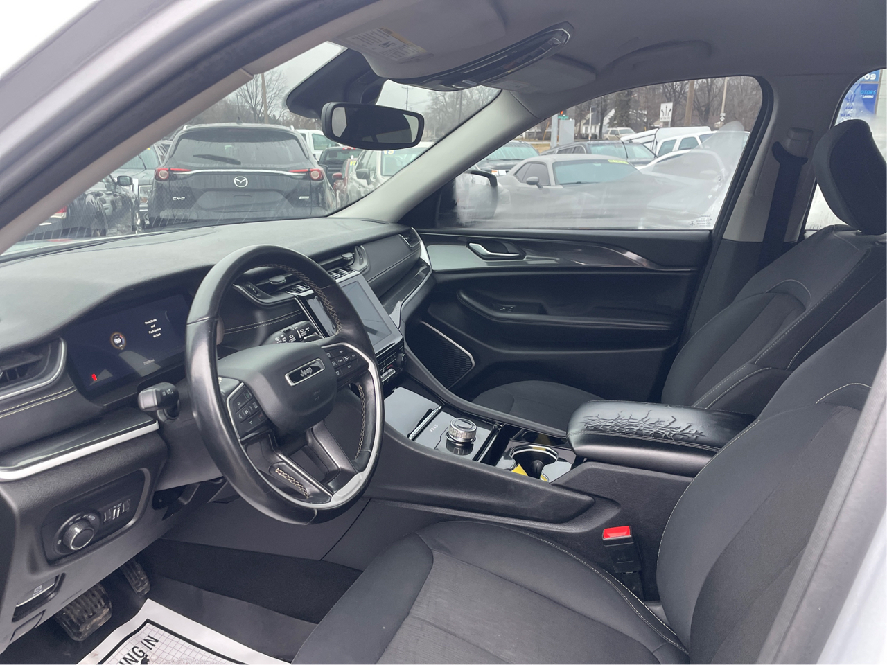 Jeep Grand Cherokee Laredo 4WD 2022