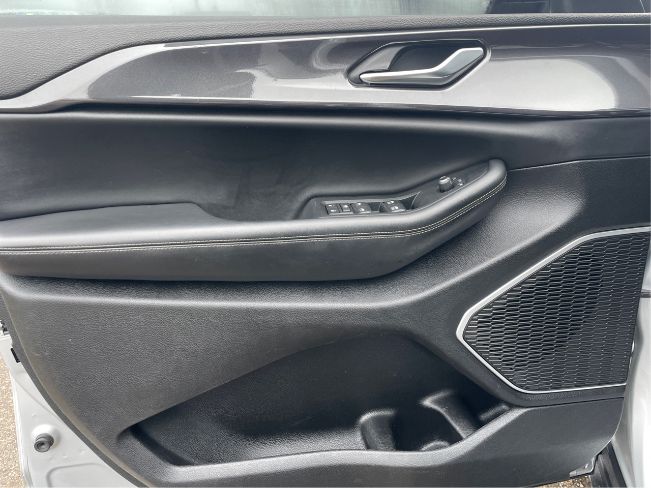 Jeep Grand Cherokee Laredo 4WD 2022