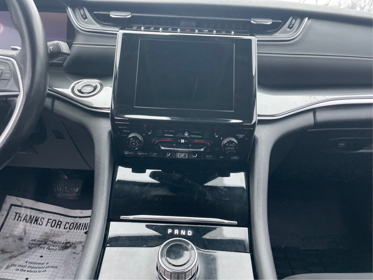 Jeep Grand Cherokee Laredo 4WD 2022